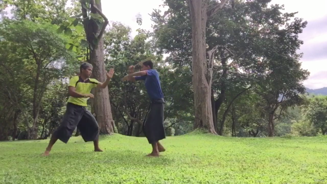 Knife fighting basics training level 3 drill with partner - Screenshot_04