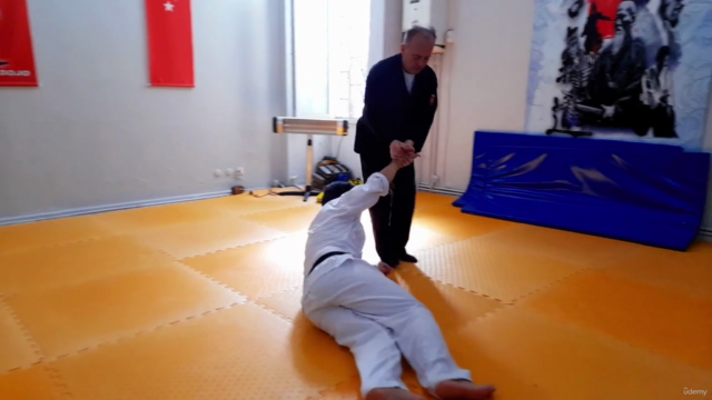 Aikido Advanced Level / Jo Suburi / 31 Jo Kata / Ken Suburi - Screenshot_02