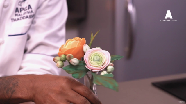 Learn fondant flower bouquet by APCA chef online - Screenshot_04